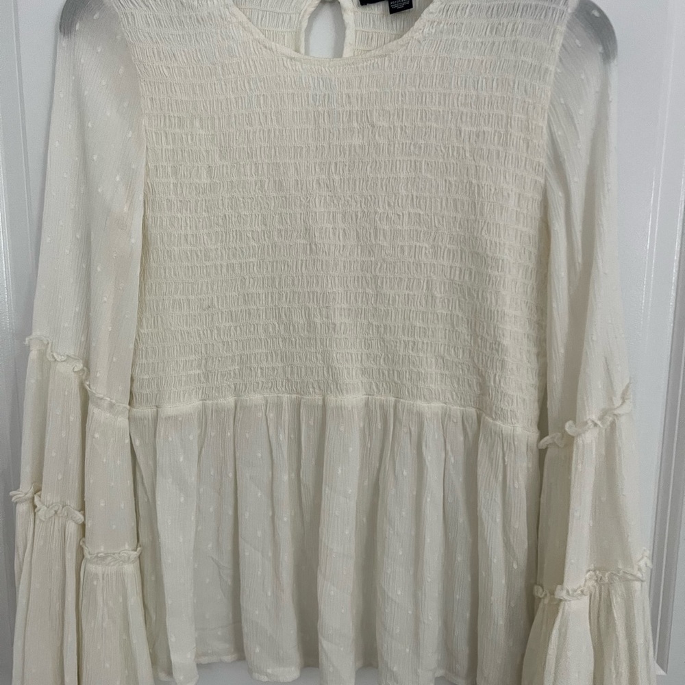 XS American eagle white shirt
